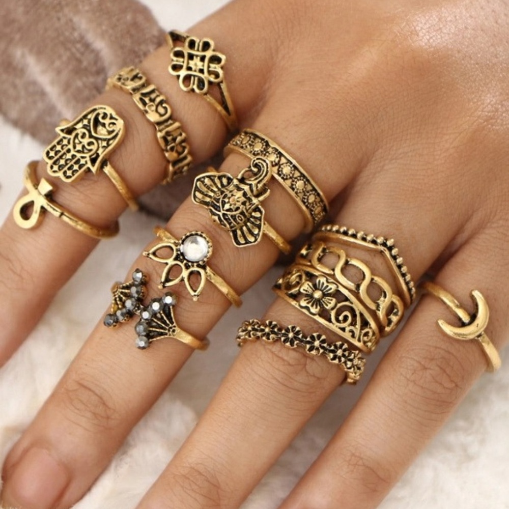 13 pieces Gold Crown & Flower Design Rings